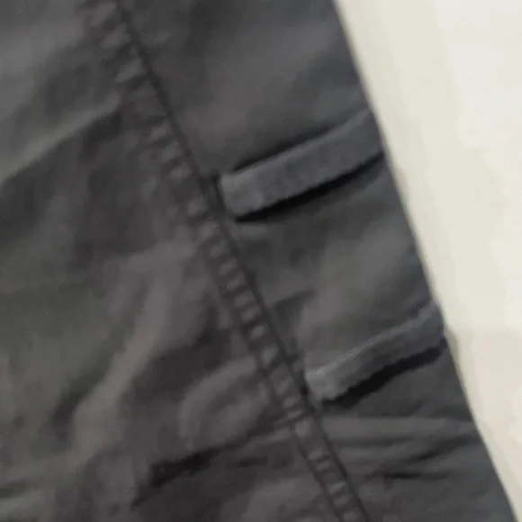 The North Face Paramount Convertible Pant with 7 Pockets in Granite Grey 6 - Picture 10 of 16